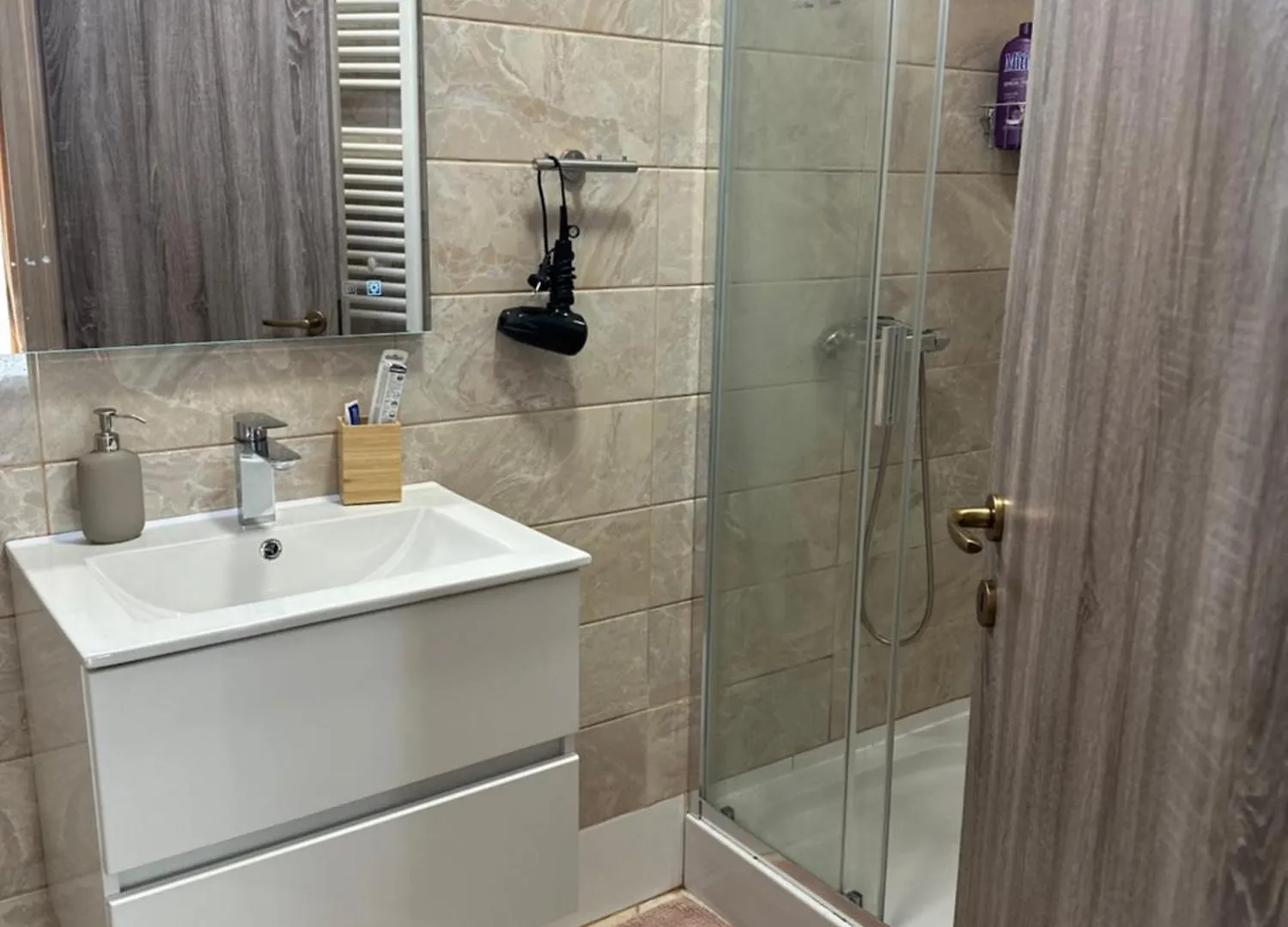 Central Studio Bucur Bucarest 0*,